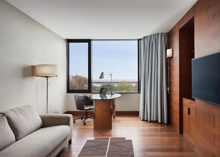 فندق شيراتون أتاكوي 5*