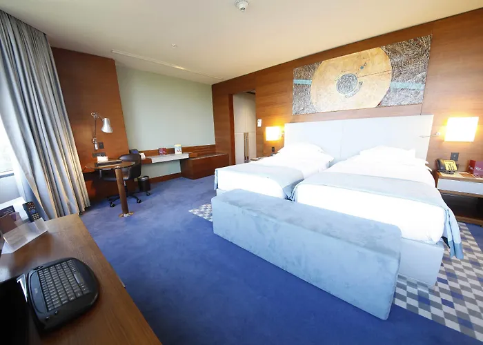 فندق شيراتون أتاكوي 5*